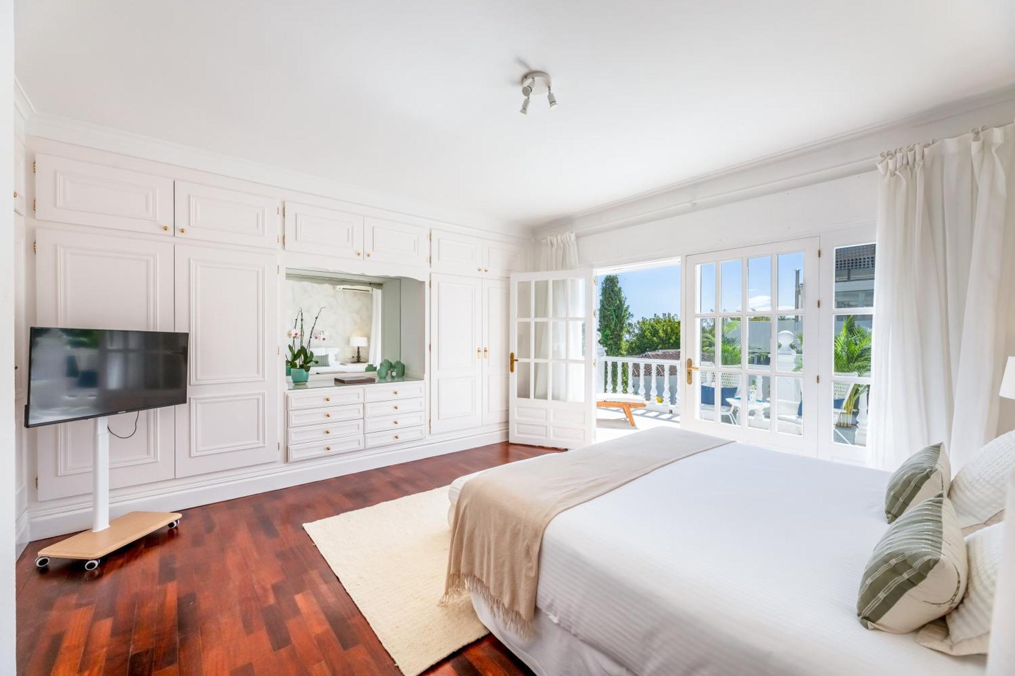 마르베야 Aurora Boutique House - Only Adults B&B 외부 사진
