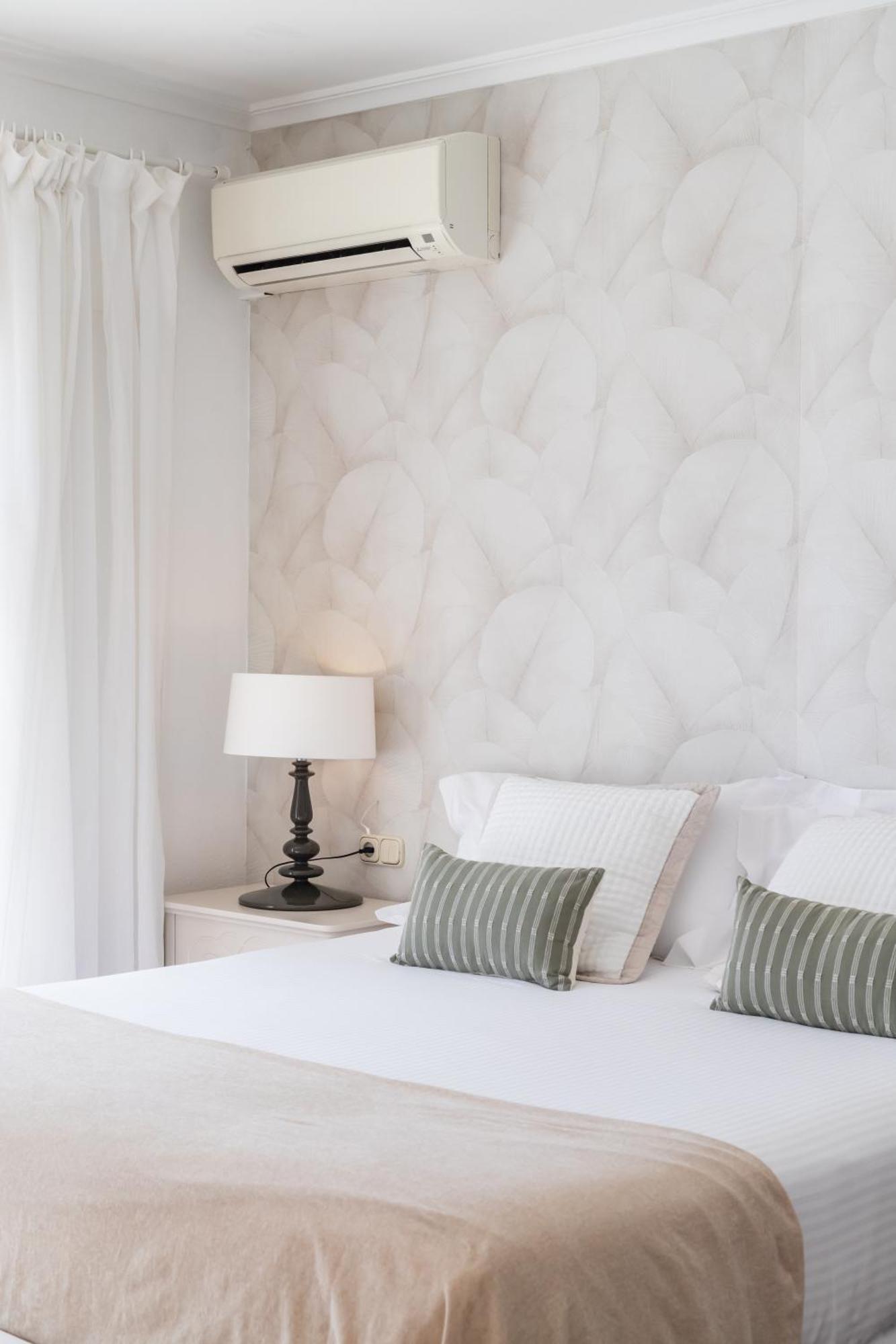 마르베야 Aurora Boutique House - Only Adults B&B 외부 사진